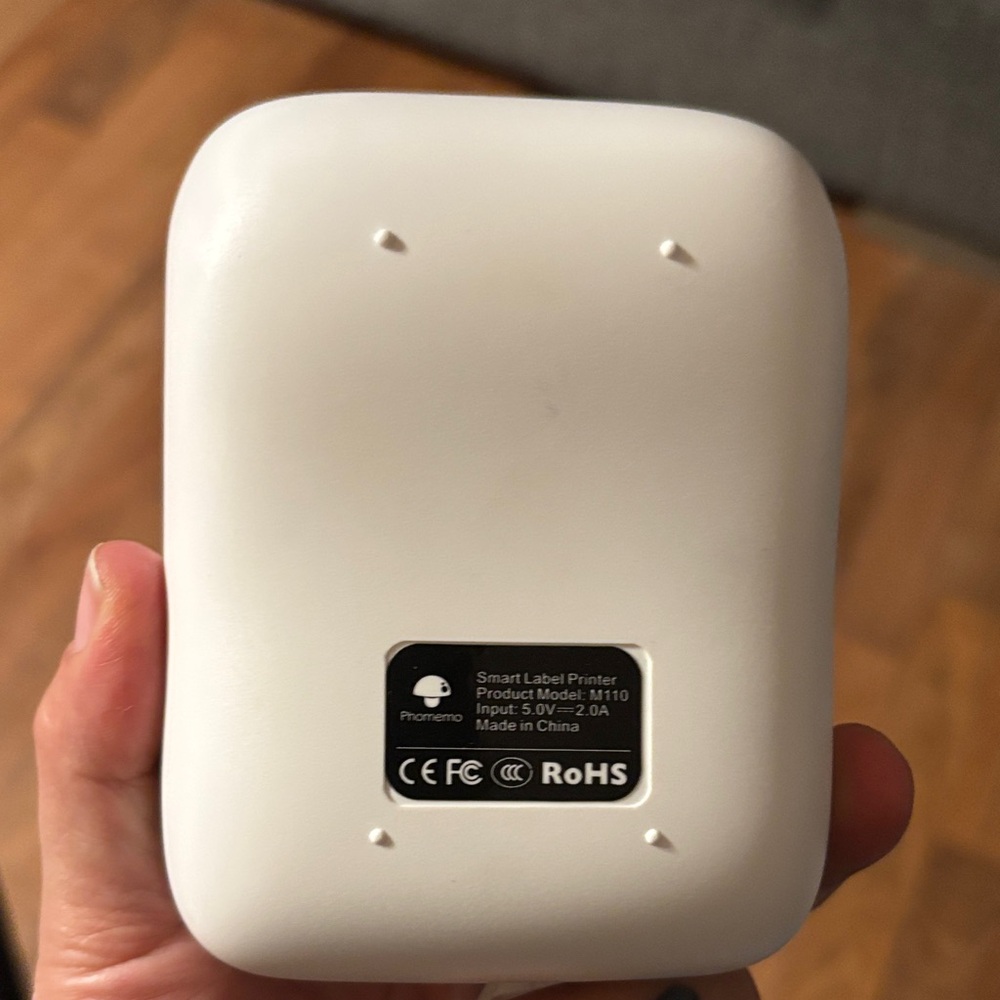 Phomemo Thermal Label Printer with Labels - Picture 3 of 4